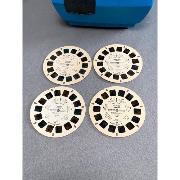 Vintage View-Master Entertainer Projector with 4 Smurf Classic Reels - Picture 2 of 8